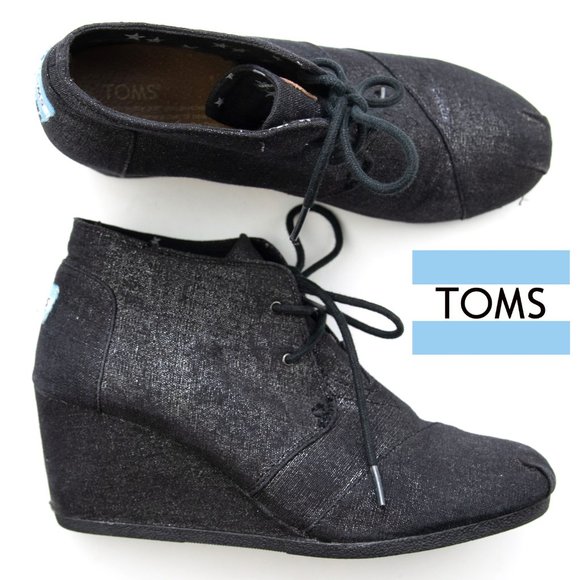toms desert wedge black